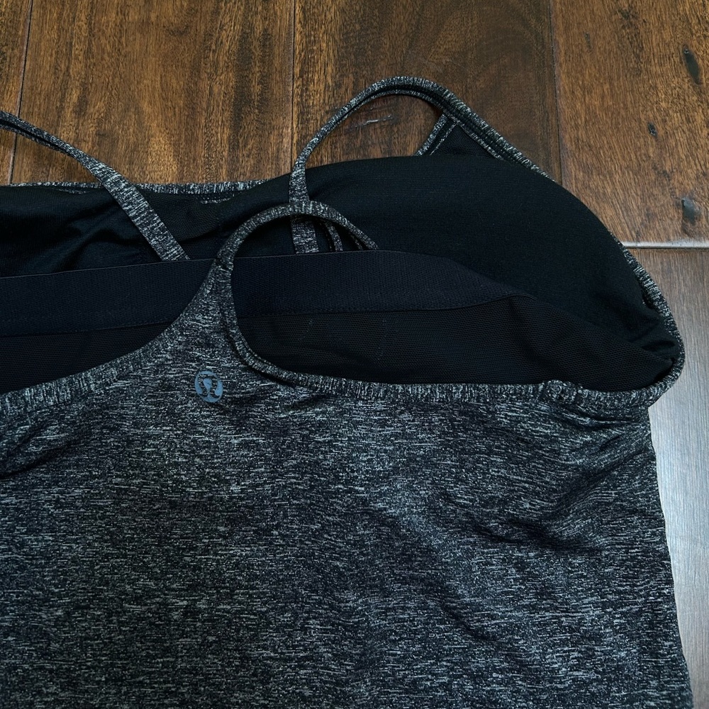 Lululemon tank top with padding